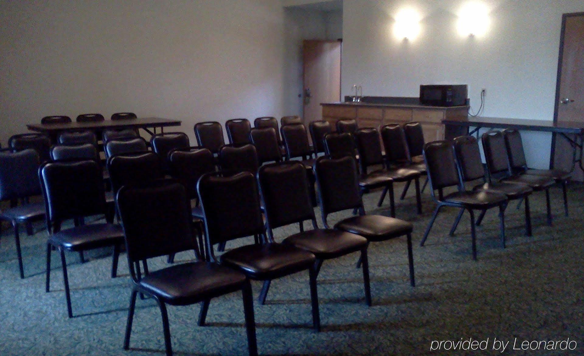Americinn By Wyndham Garden City Bagian luar foto