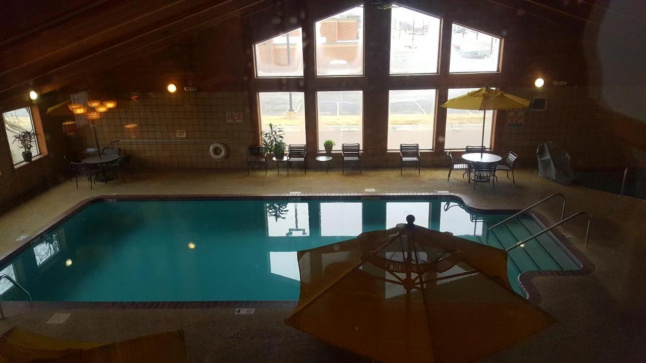 Americinn By Wyndham Garden City Bagian luar foto