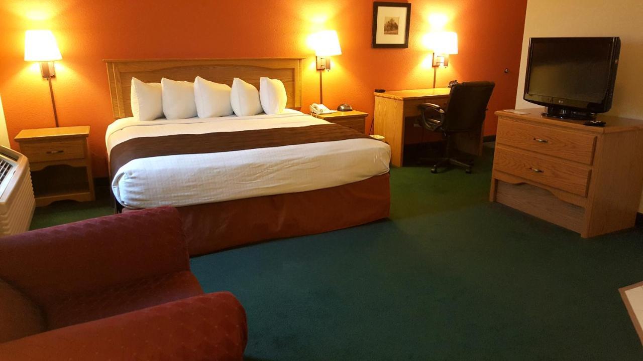 Americinn By Wyndham Garden City Bagian luar foto